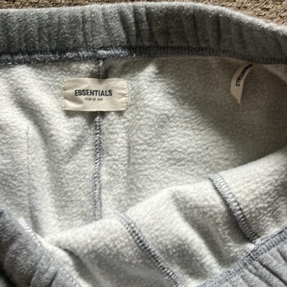 Essentials shorts size large - Picture 3 of 3